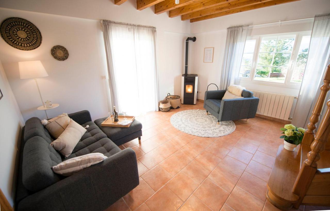 Apartamentos Turisticos Bizkar Bare Sopuerta Bagian luar foto